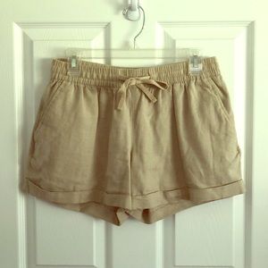 Khaki linen shorts